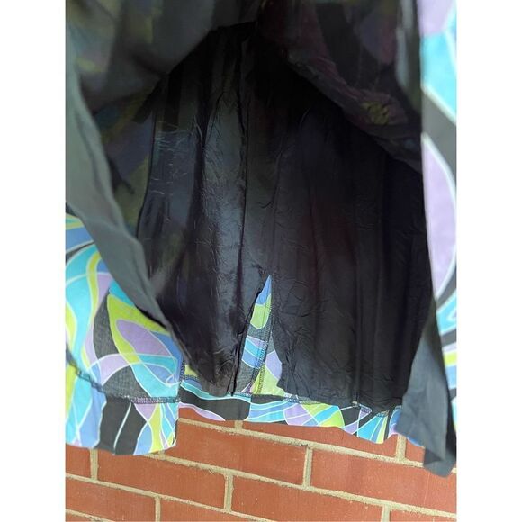 Retro Style Skirt - Picture 2 of 4